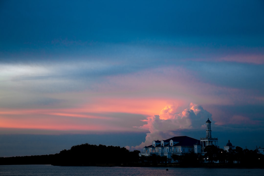 Muar Image